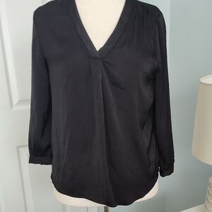 Vince Camuto Black V-Neck Blouse